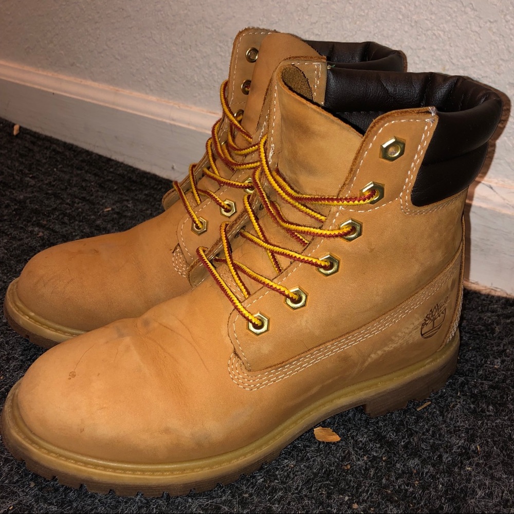 WOMEN'S 6” PREMIUM WATERPROOF BOOTS (WHEAT NUBUCK)